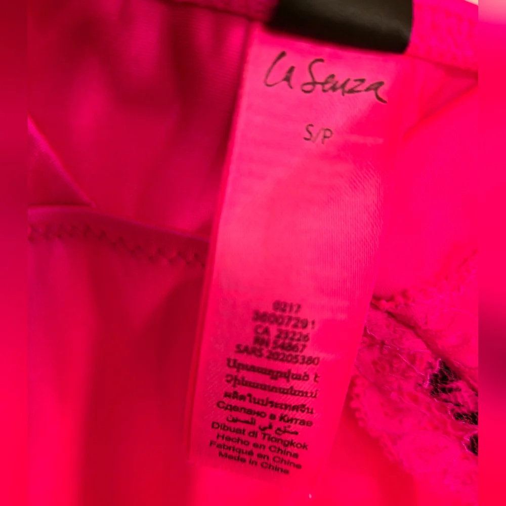 LA SENZA Hot Pink Irridescent Nighty Stretchy w Black Lace Detail, Small - Picture 9 of 9